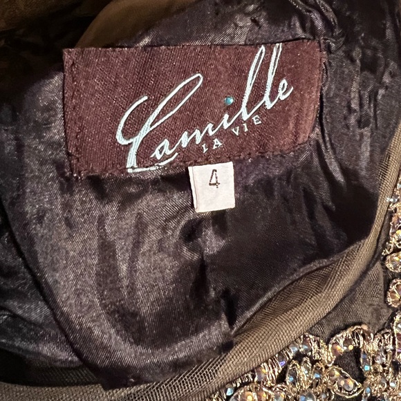 Camille La Vie Black and Gold dress - Picture 5 of 6